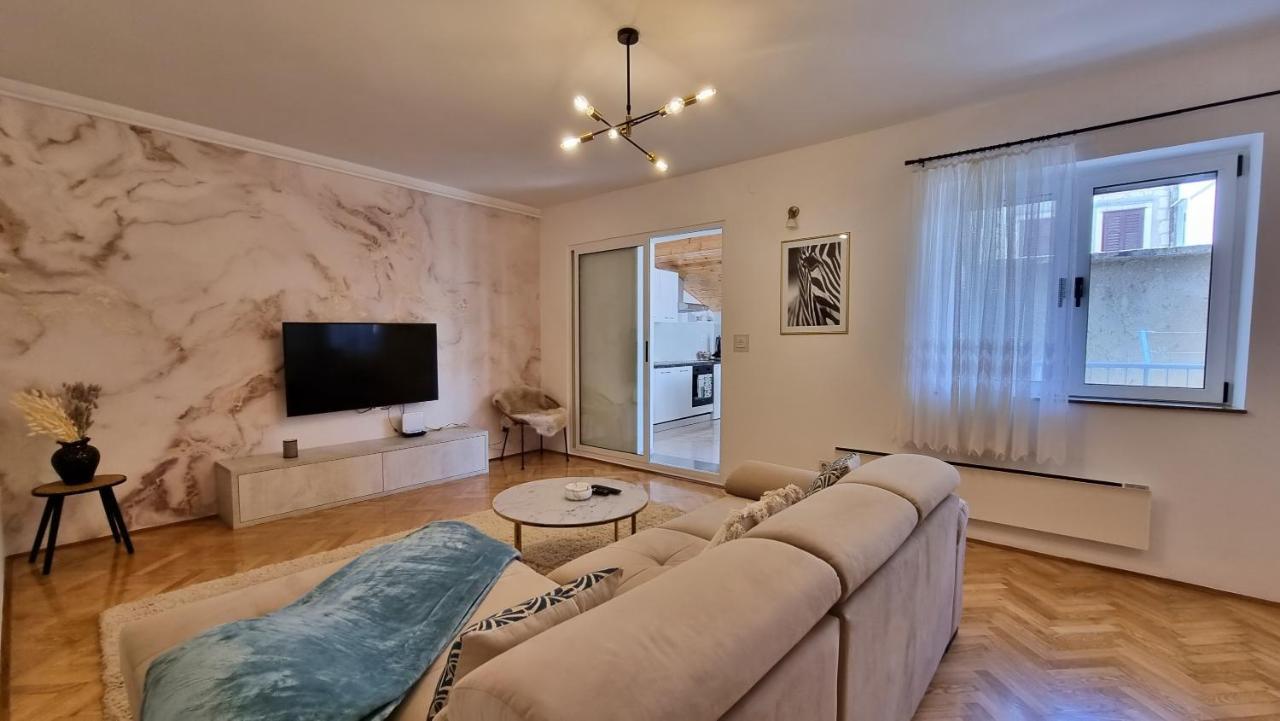 Apartment Hana Omiš Kültér fotó