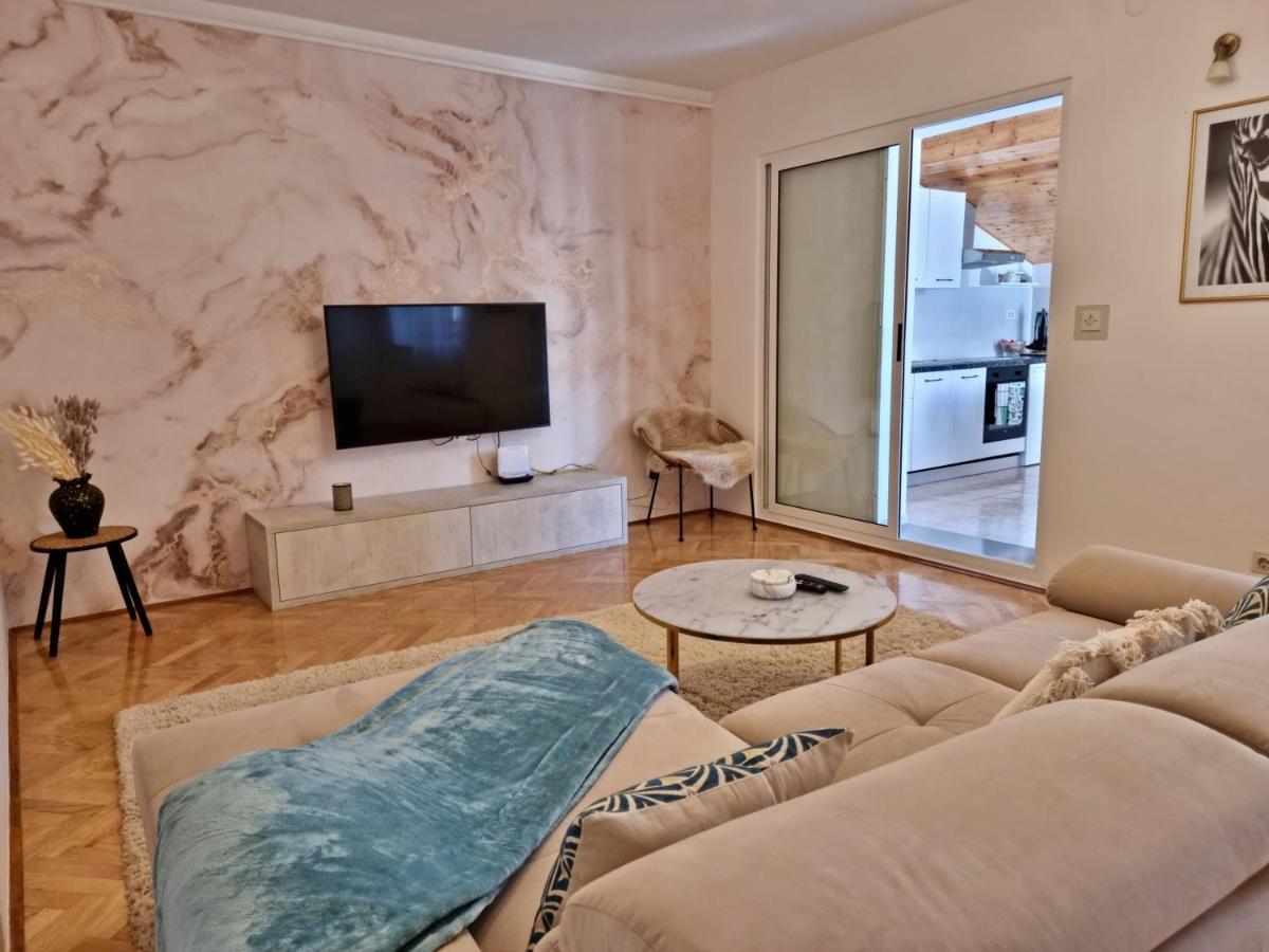 Apartment Hana Omiš Kültér fotó